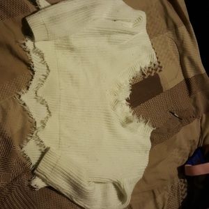white knitted crop sweater